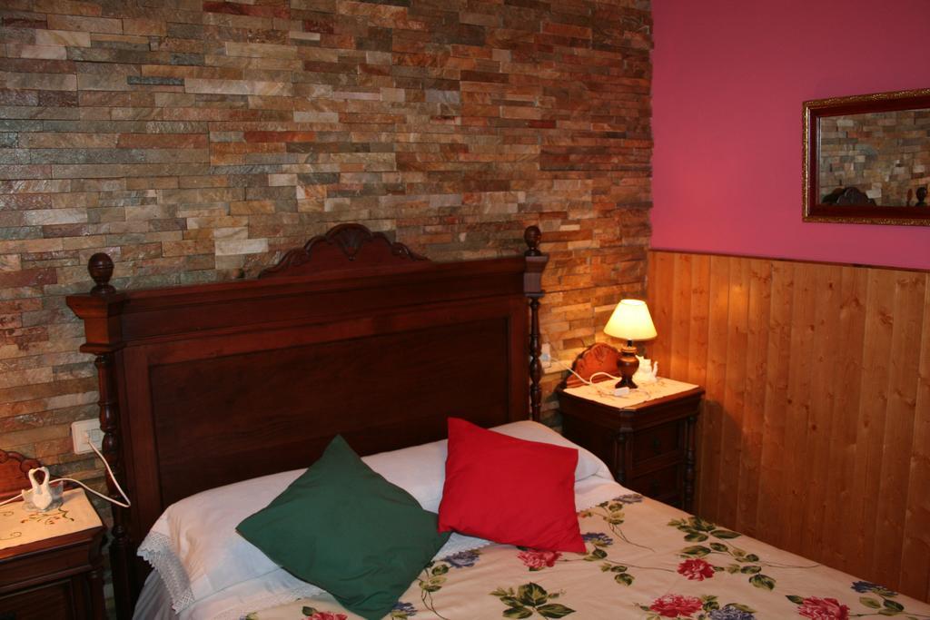 Apartamentos Rurales El Ferreiron Castropol Exterior foto